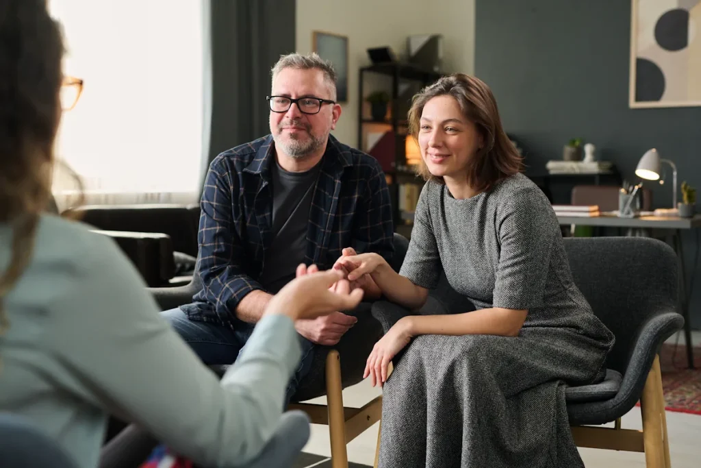 UN couple qui suit une thérapie